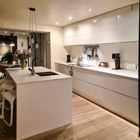 Apartment Met Groot Terras *