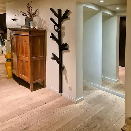 Apartment Met Groot Terras